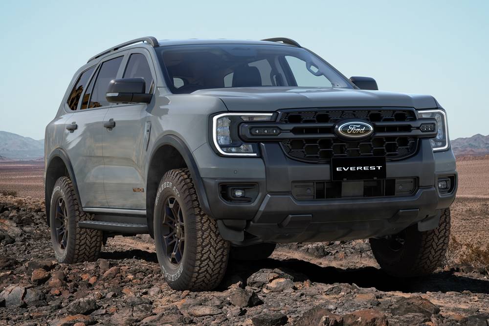 ford-Everest_TREMOR_ (1)