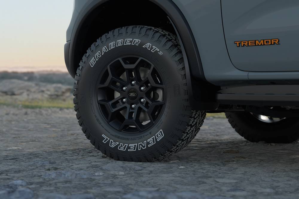 ford-Everest_TREMOR_ (5)