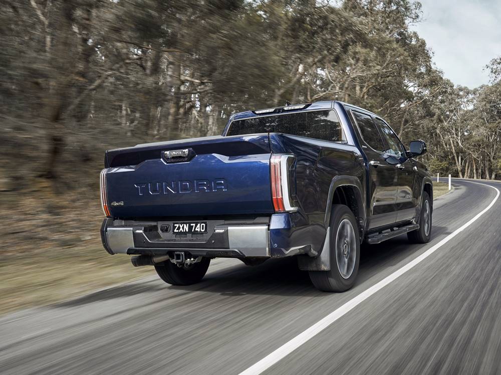 Toyota tundra by walkinshaw (2)