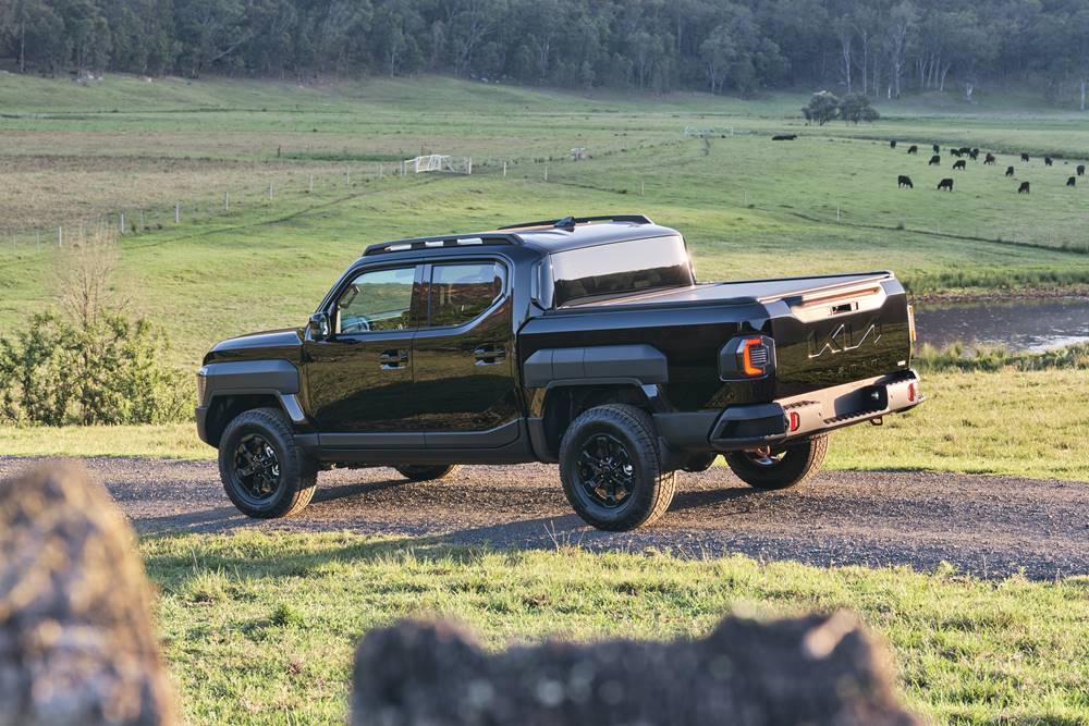 KIA_Tasman_08_00465_Hero