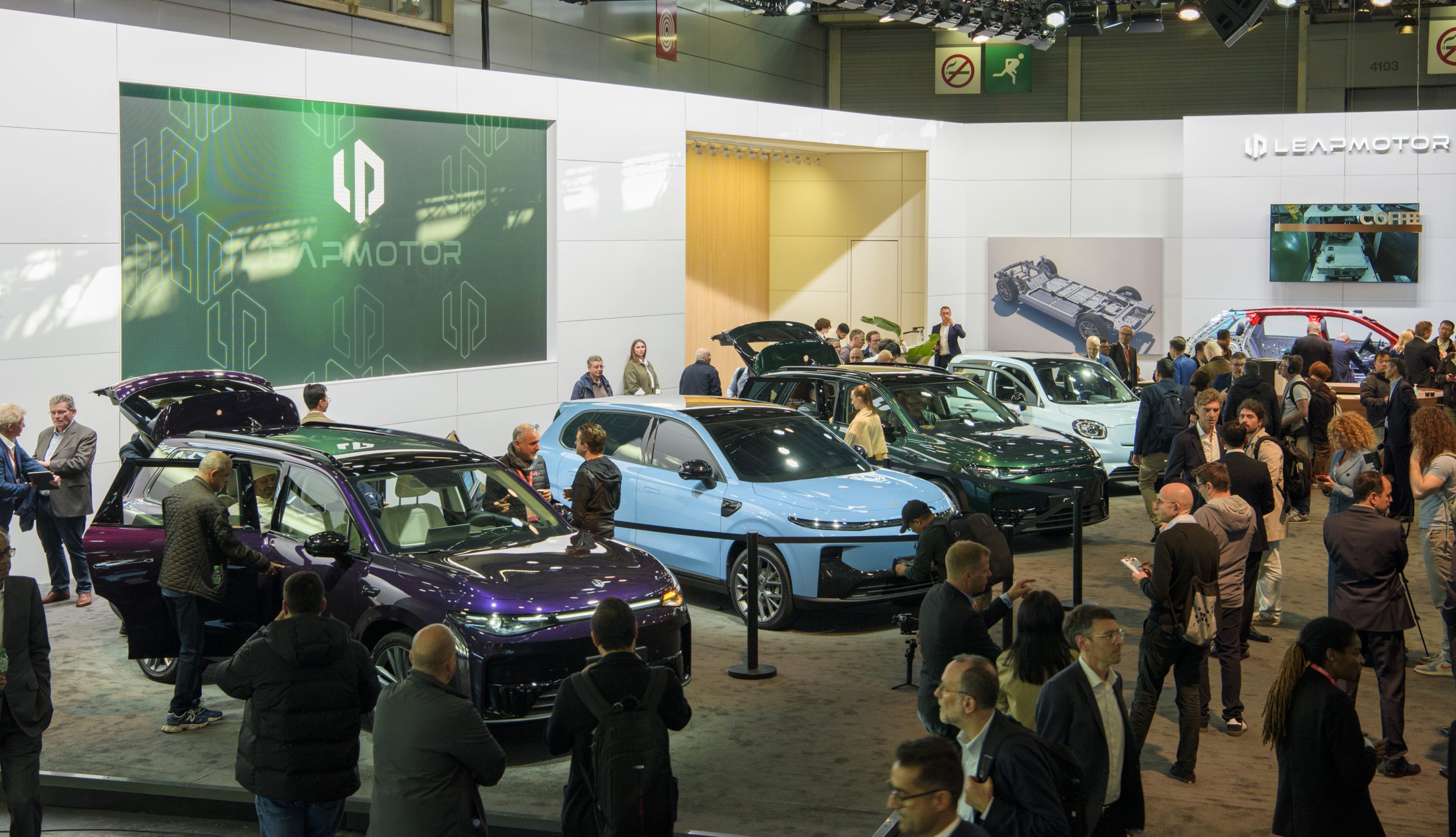 leapmotor-Stellantis-2024-paris-motor-show-b10 -and-c10 (2)