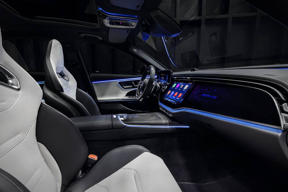 Performance und Effizienz in neuer Kombination: der Mercedes-AMG E 53 HYBRID 4MATIC+
Performance and efficiency in a new combination: the Mercedes-AMG E 53 HYBRID 4MATIC+