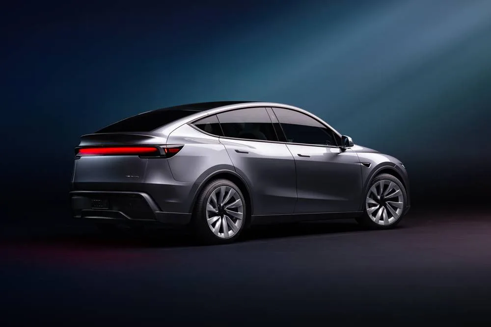 tesla-Model-Y_juniper