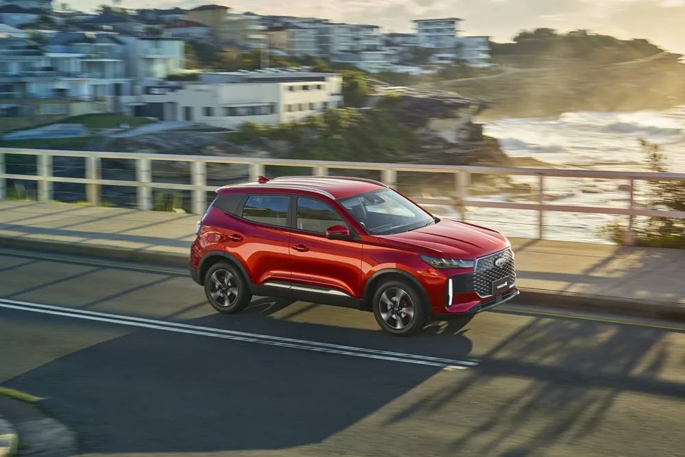 2026 Chery Tiggo 4: Budget Bling Gets a Glow-Up