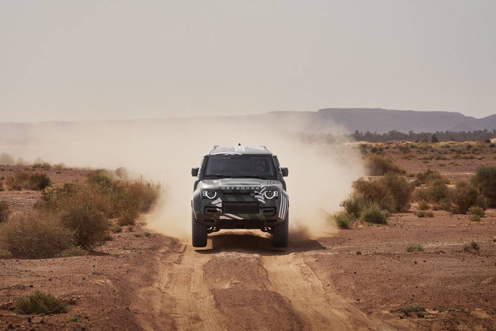 Defender Dakar D7X-R (5)