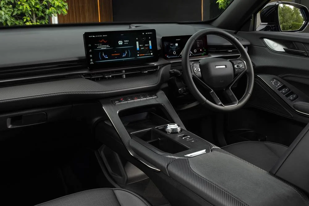 2025GWMHavalH6GTPHEV015