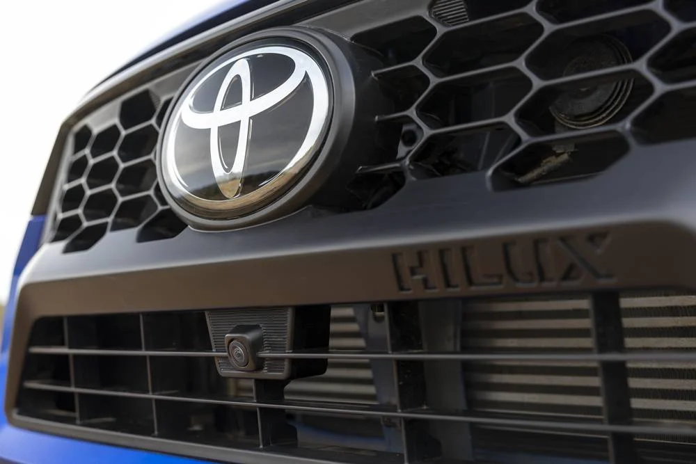 2024 Toyota HiLux SR5.