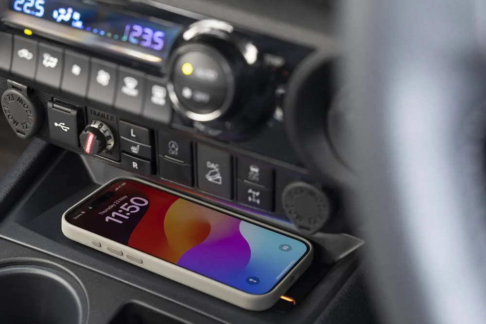 2024 Toyota HiLux SR5.