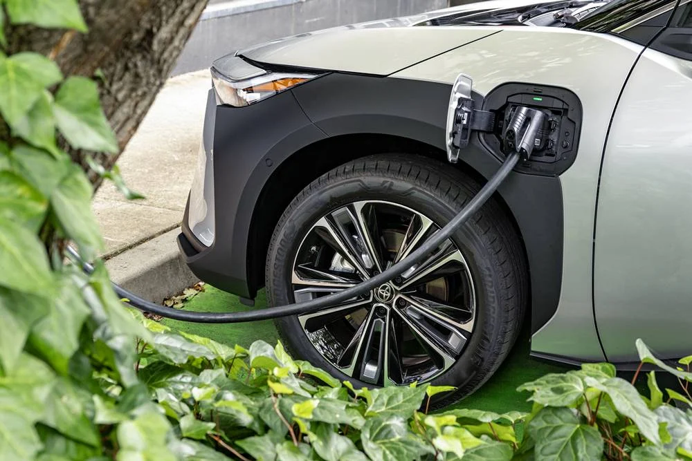 2024 Toyota bZ4X AWD
