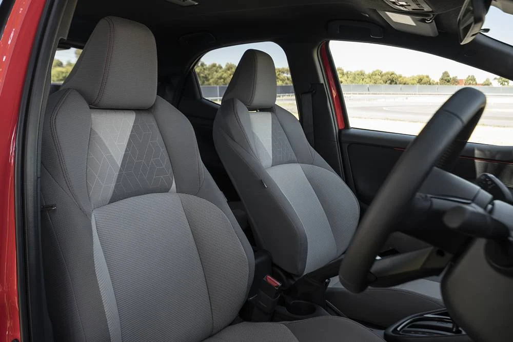 TOYOTA UPDATES YARIS AND YARIS CROSS WITH NEW SAFETY TECHNOLOGIES (2)