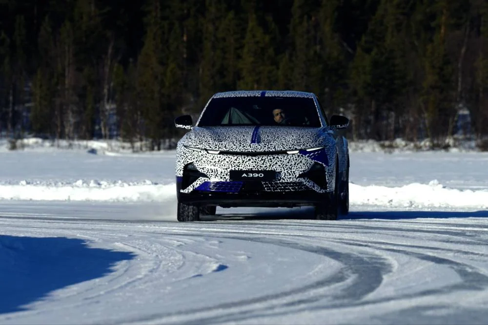 Charging forward new film teases third-gen A110, showcases Alpine A110 R Ultime and highlights brand’s electric ambitions (2)