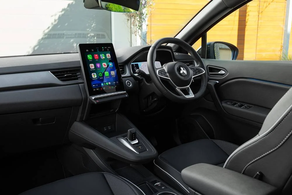 25MYMitsubishiASX039 2025 Mitsubishi ASX driver dash