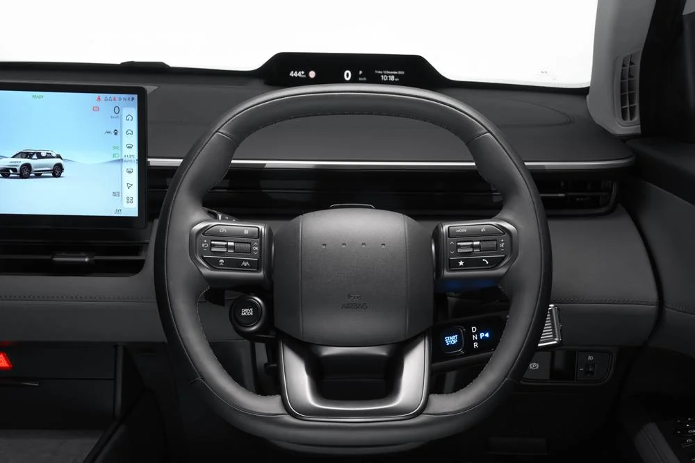 Hyundai ELEXIO – 12 Hyundai-ELEXIO interior steering wheel