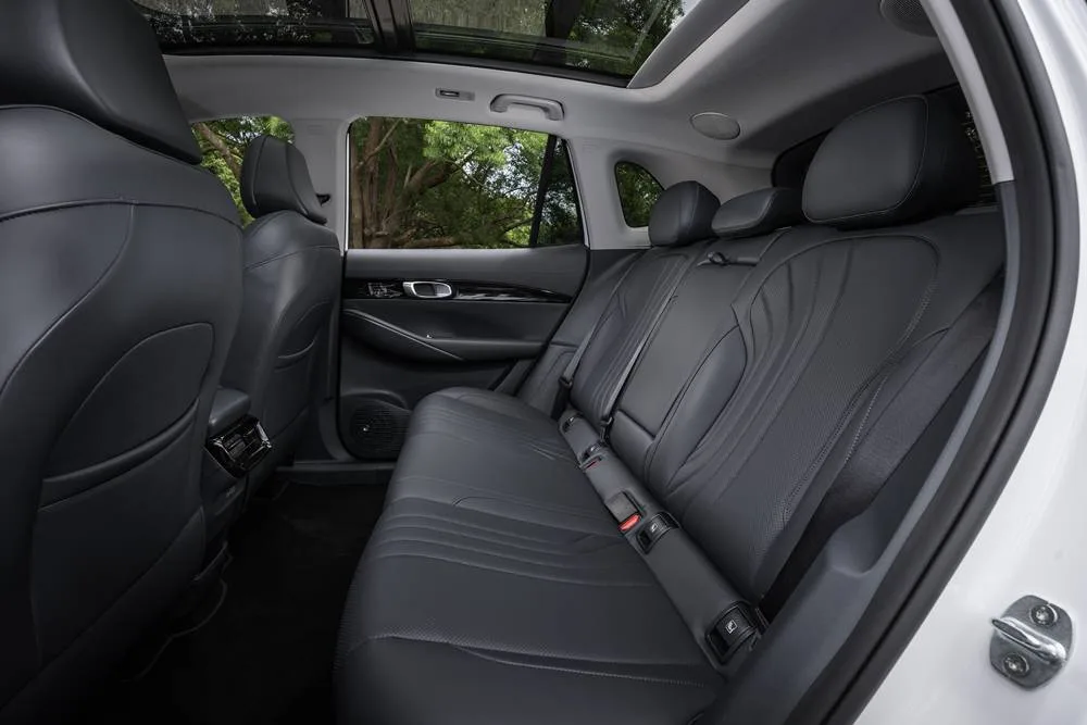 2025-Geely-EX5-Inspire-back seats