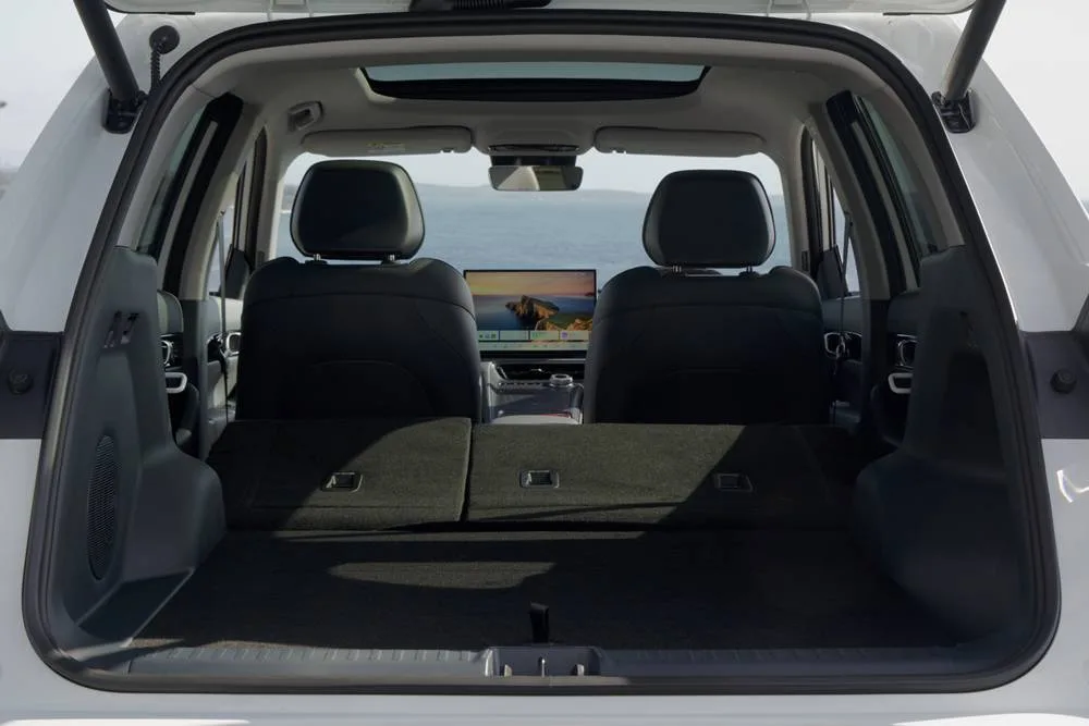 2025-Geely-EX5-Inspire-boot space
