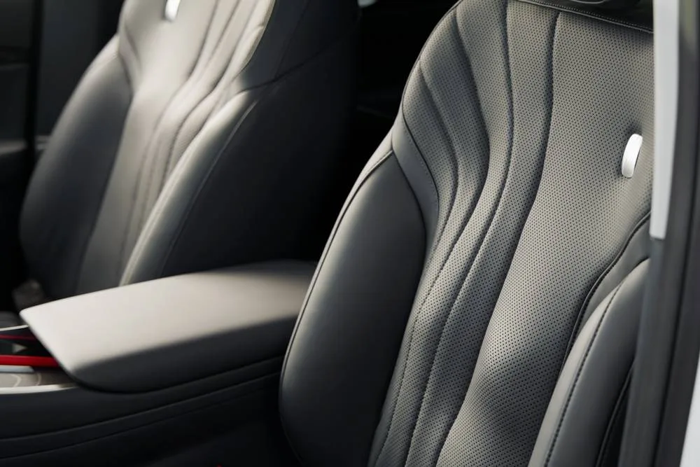 2025-Geely-EX5-Inspire-dash board and console