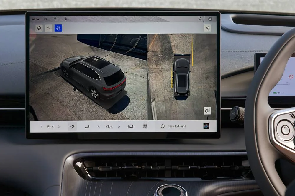 2025-Geely-EX5-Inspire-dash board-camera