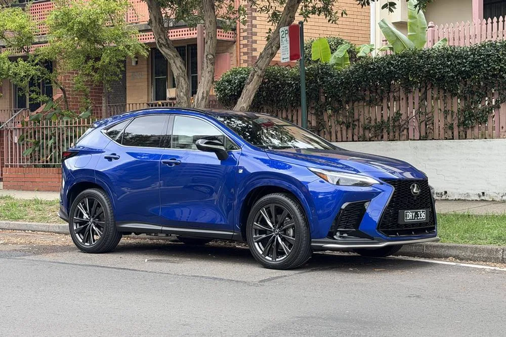 2026 lexus nx450h + front 3/4