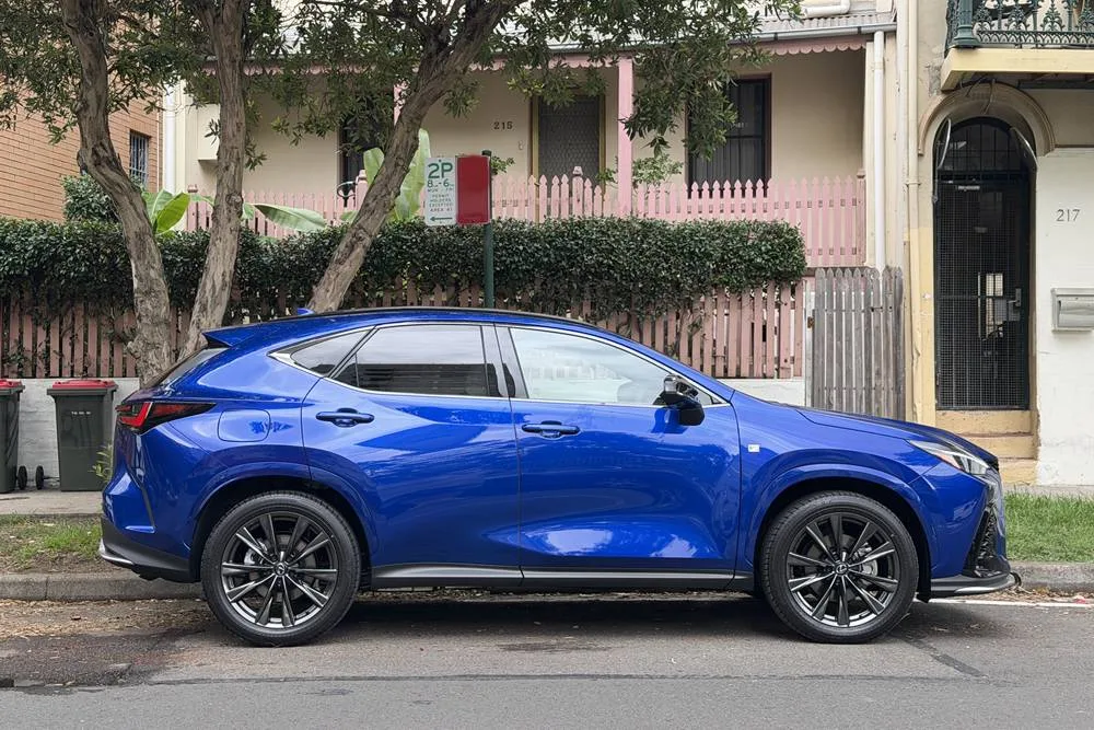 2026 lexus nx450h + side profile 3/4