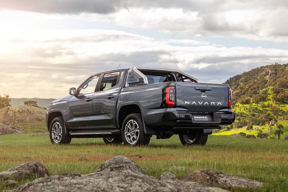 2026NissanNavaraST-X-rear