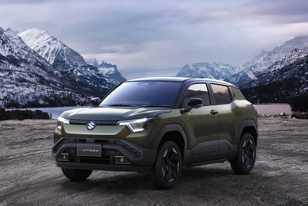 All New Suzuki E VITARA-EXTERIOR front parked