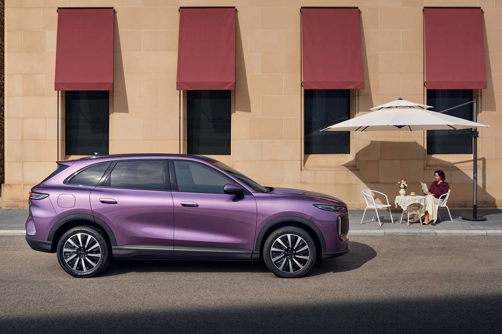 Hero LEPAS L8 to launch in UK and Australia side view