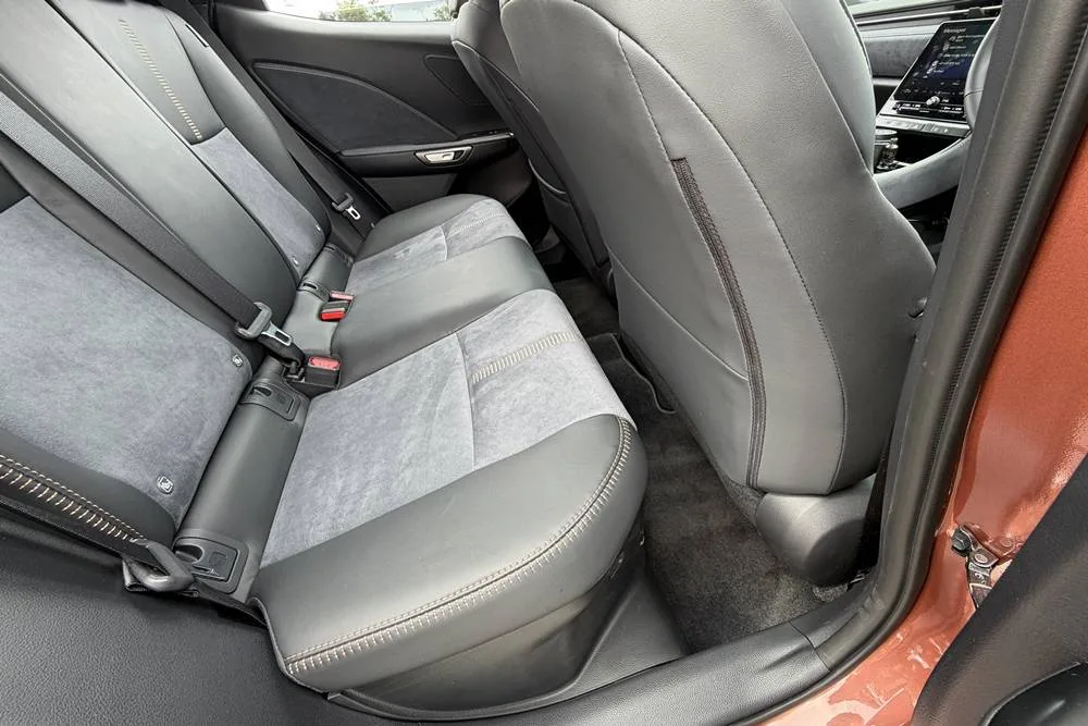 Lexus LBX AWD F Sport with EP2+ rear seat leg space