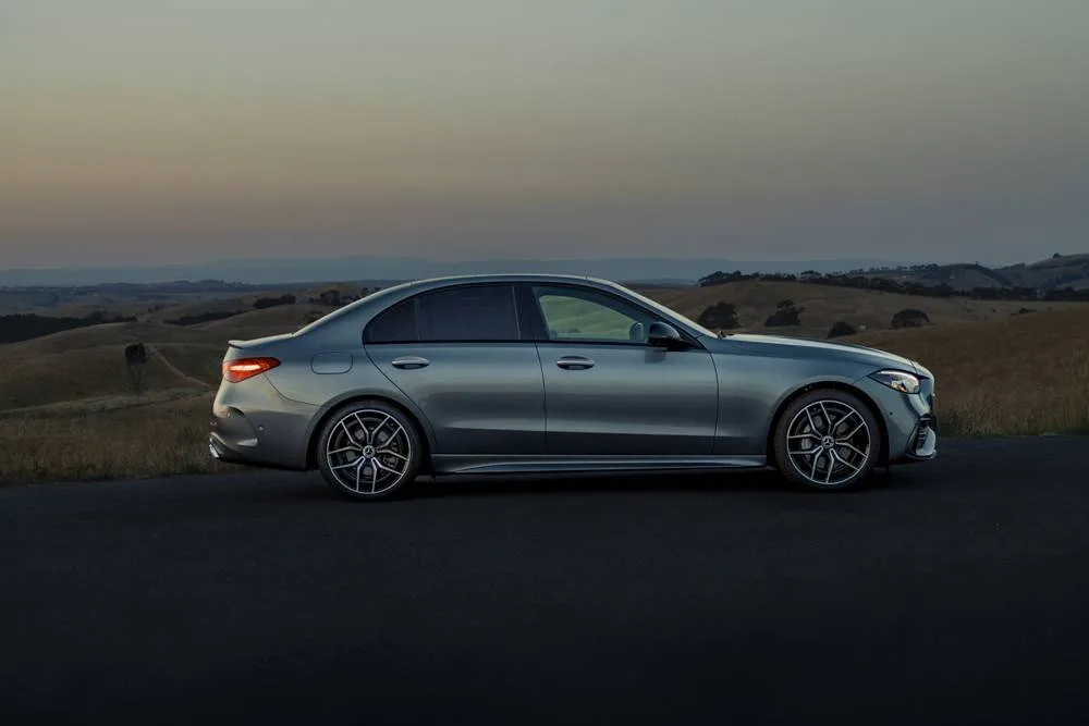 Mercedes Benz C300 AMG side profile country side surrounds