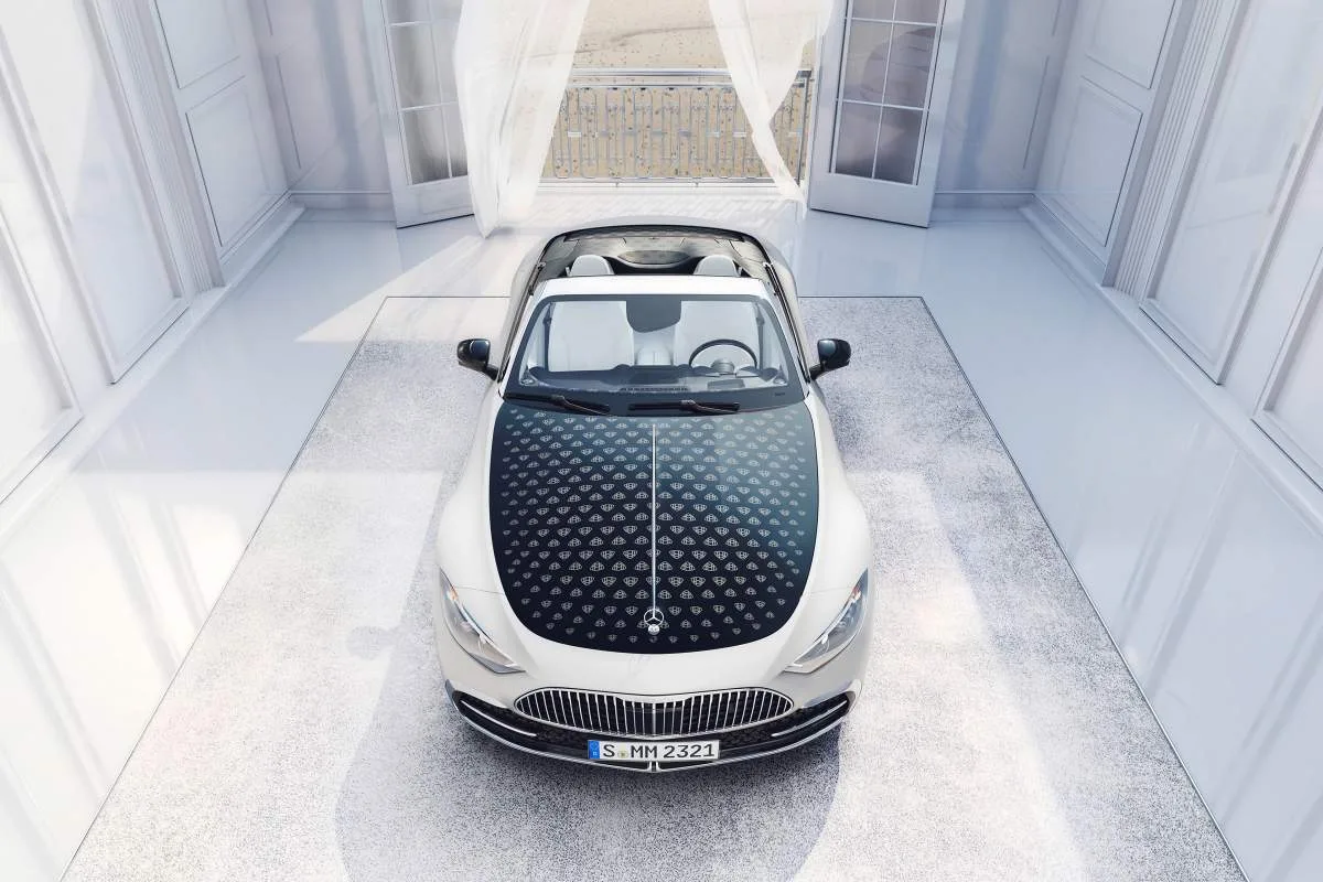 Mercedes-Maybach SL 680 front top down view in white room