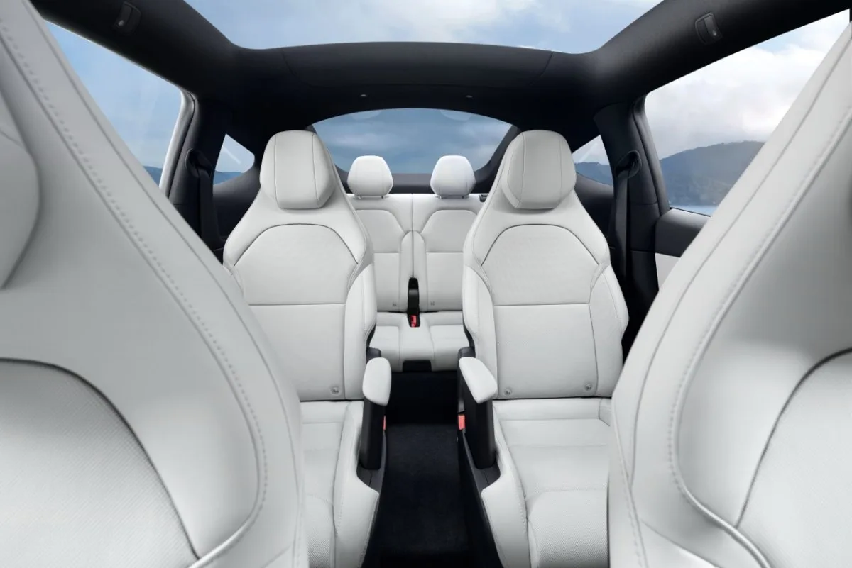 Model - Y - L for 2026 interior
