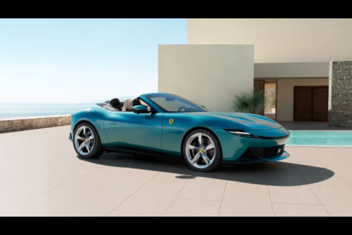 2026 Ferrari Amalfi Spider front three-quarter view in Verde Costiera