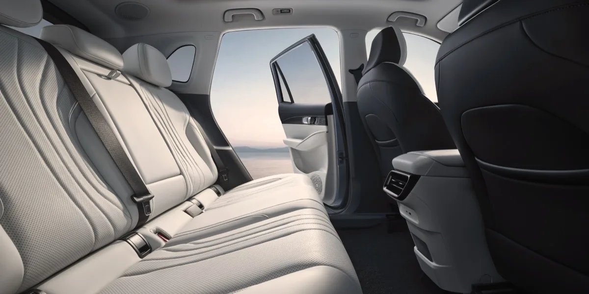 2026 Geely Starray EM-i Inspire interior showing premium soft-touch materials and wood accents