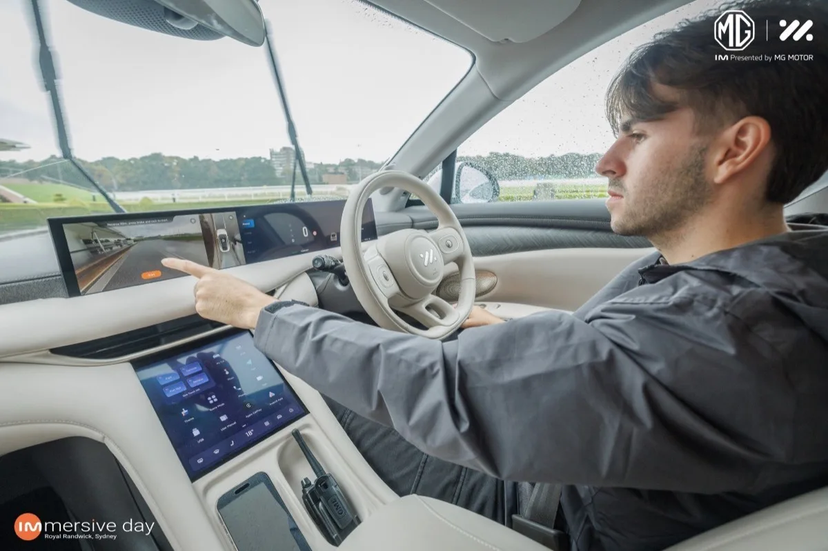 im im5 interior infotainment