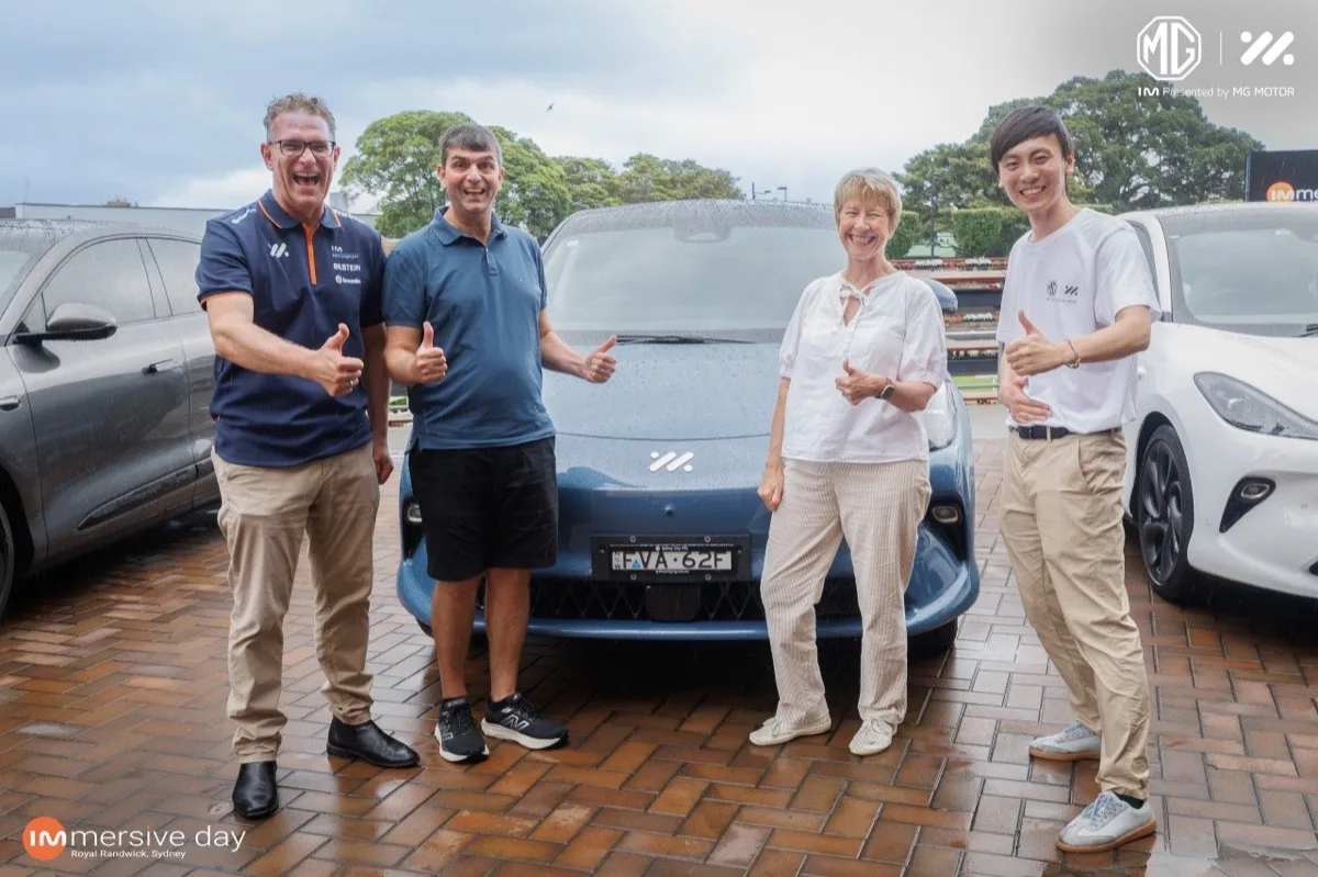 im immersive day owners thumus up