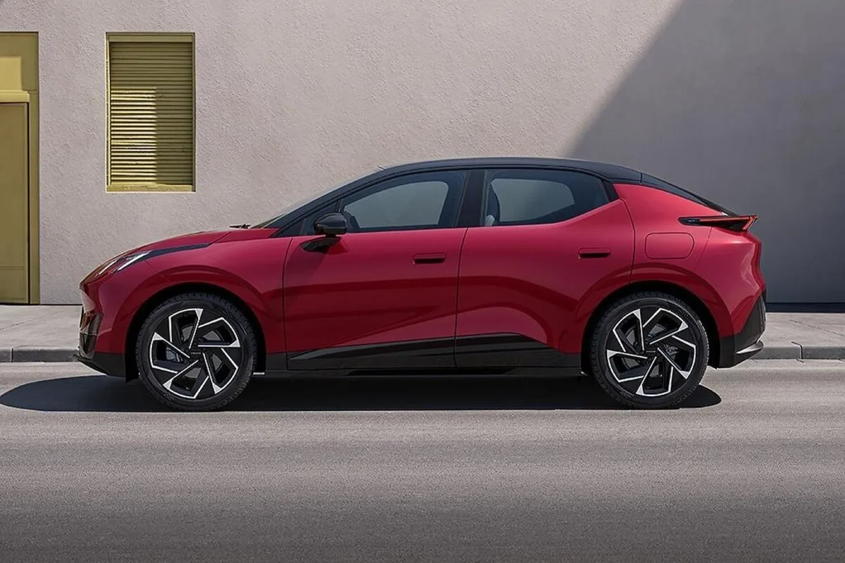 2026 Lynk & Co 08 SUV in red, side profile view
