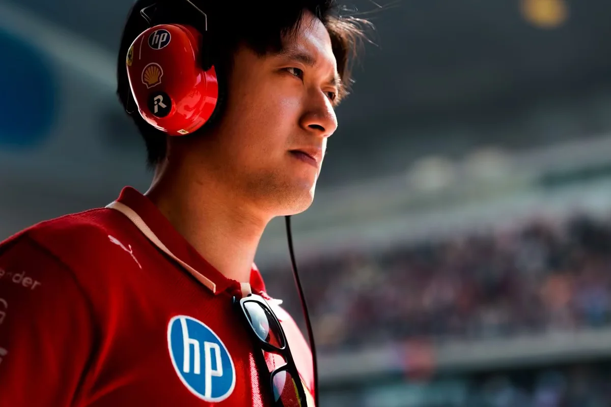 Chinese Grand Prix podium celebration with Hamilton P3