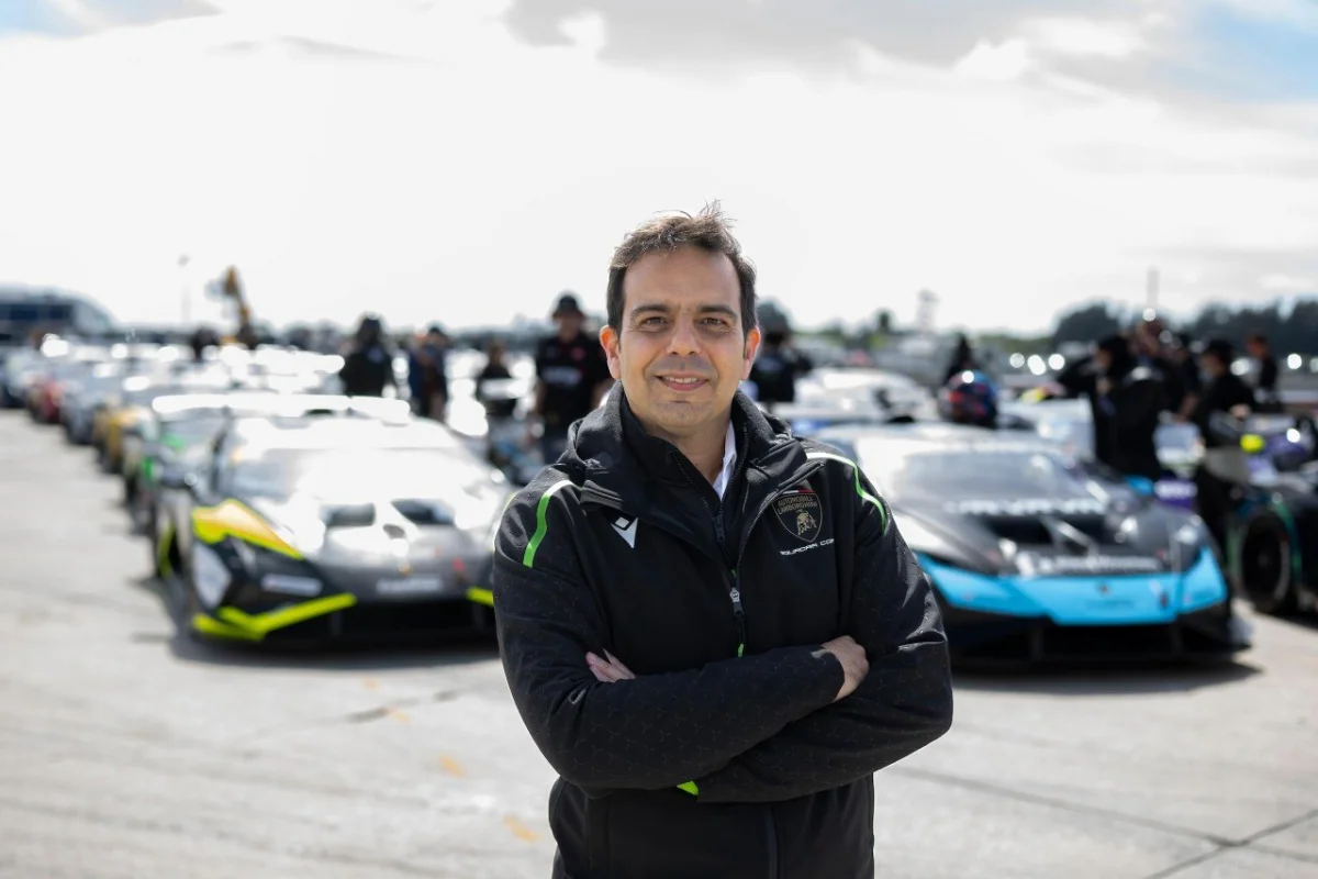 Lamborghini Temerario GT3 studio rear