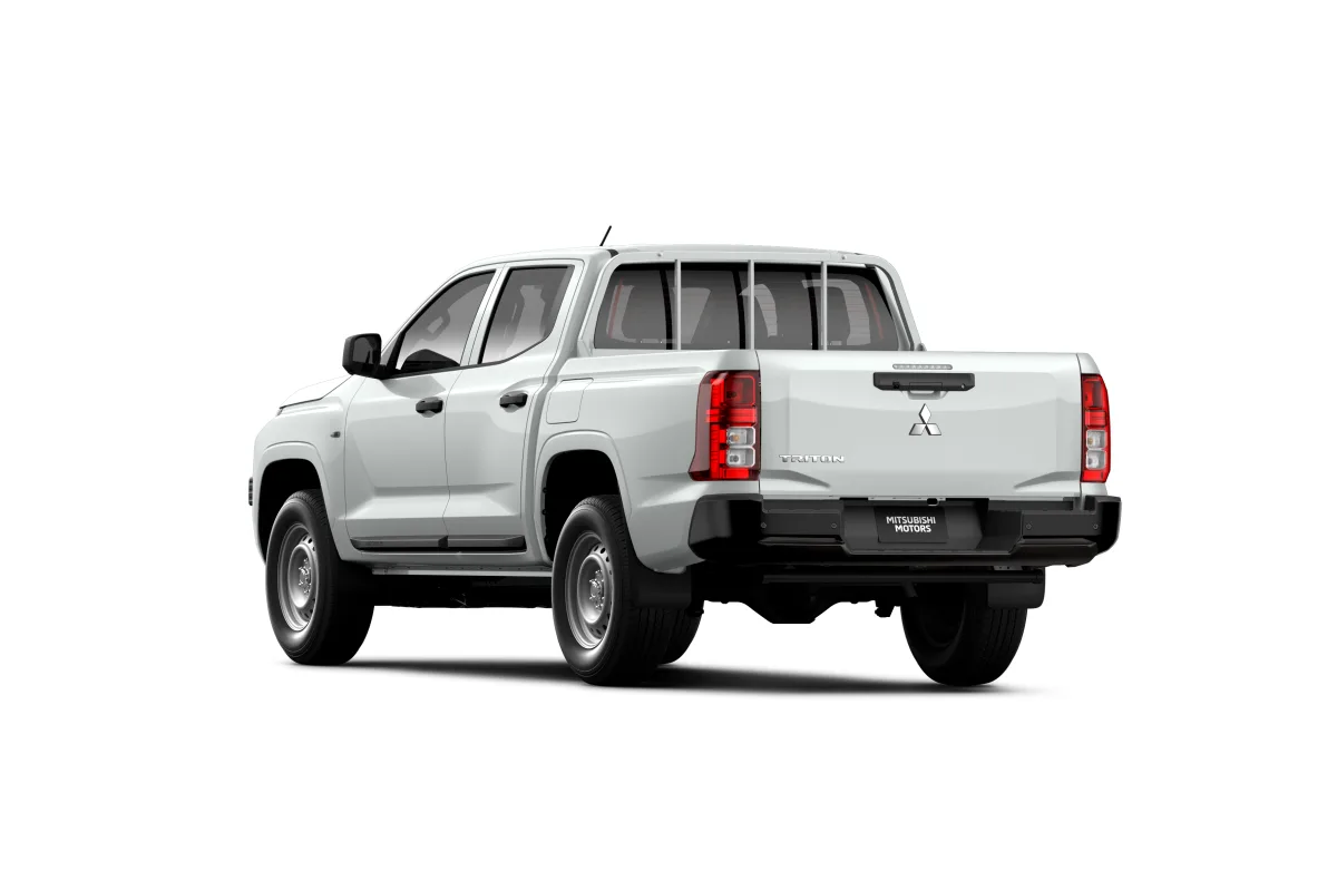 26MY-mitsubishi_Triton_AUS_DCAB_GLX_4WD_rear-left_W19