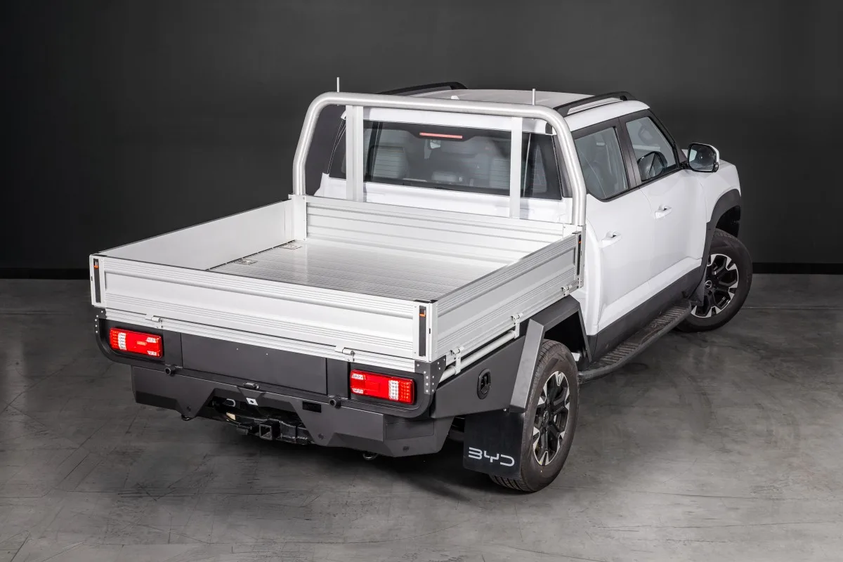 Shark 6 Dynamic Cab-Chassis-BYD_tray_cab-chassis rear tray