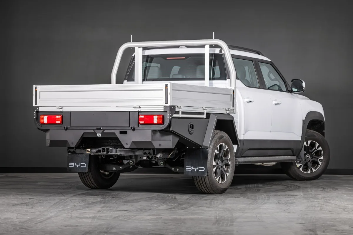 Shark 6 Dynamic Cab-Chassis-BYD_tray_cab-chassis rear tray