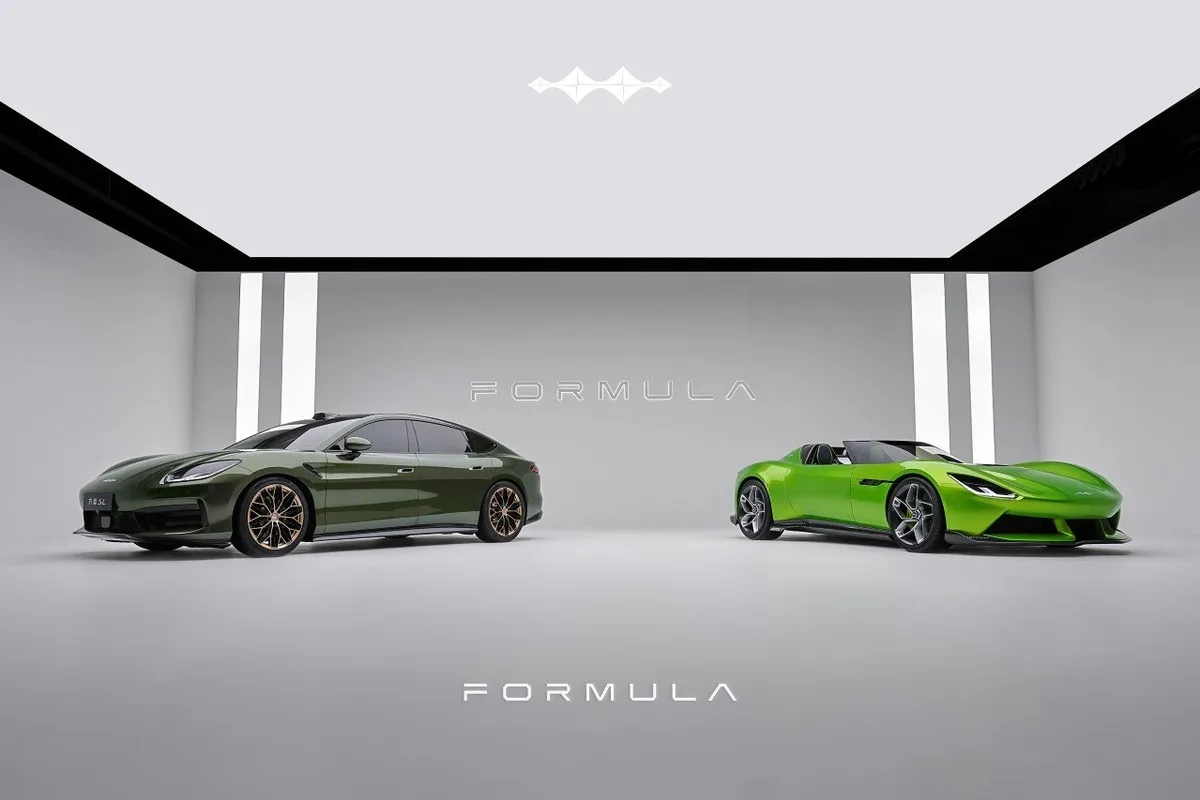 Fangchengbao FORMULA S sedan and FORMULA X sports car displayed in a studio