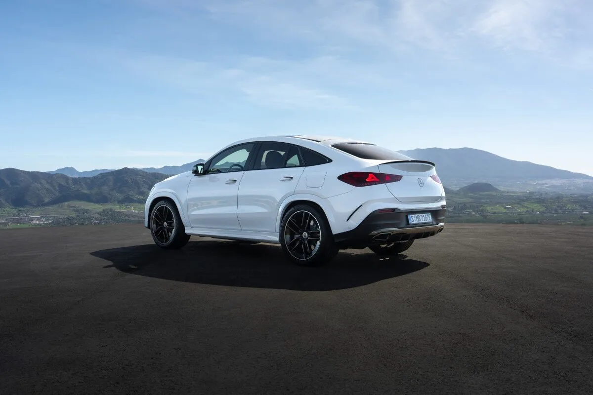 2026 Mercedes-AMG GLE 53 front view in silver