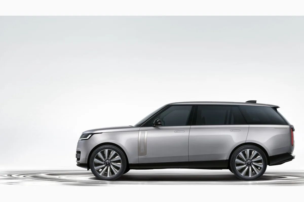 Range Rover SV Ultra side profile in Titan Silver studio image