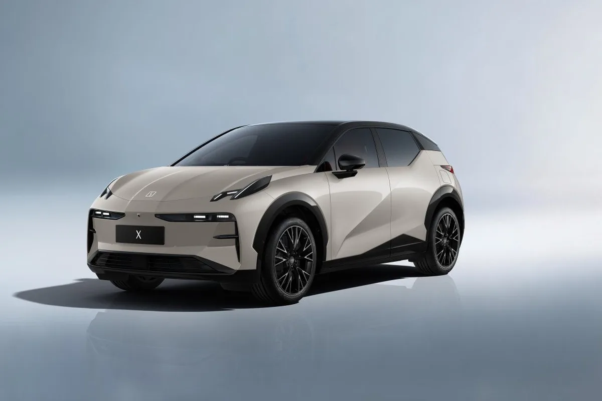 2026 Zeekr X front three quarter studio image