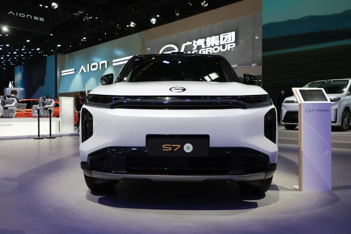 White GAC S7 SUV photographed from the front at the GAC Auto China 2026 display