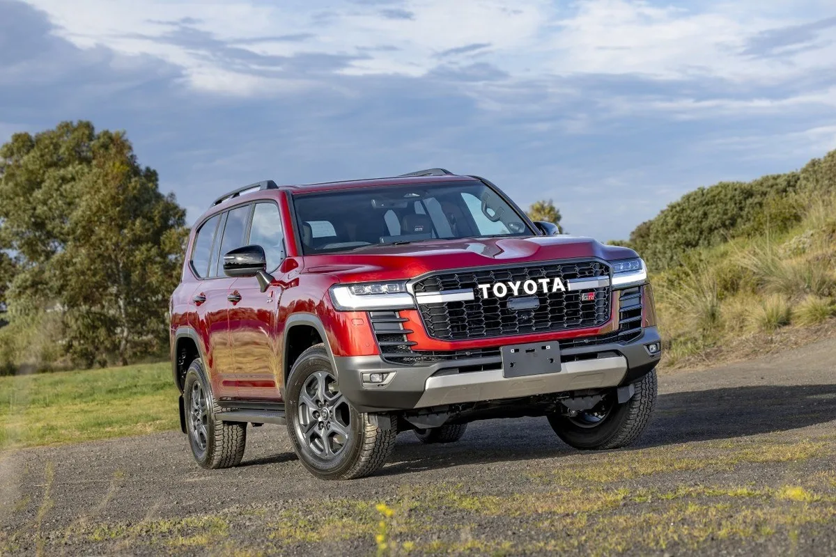 341kW Toyota LandCruiser 300 Hybrid Costs $156,060 – Wow