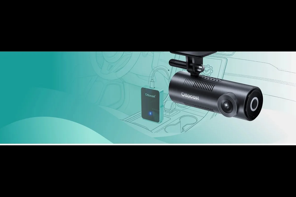 OttoSafe Cam front camera alongside the wireless CarPlay adapter