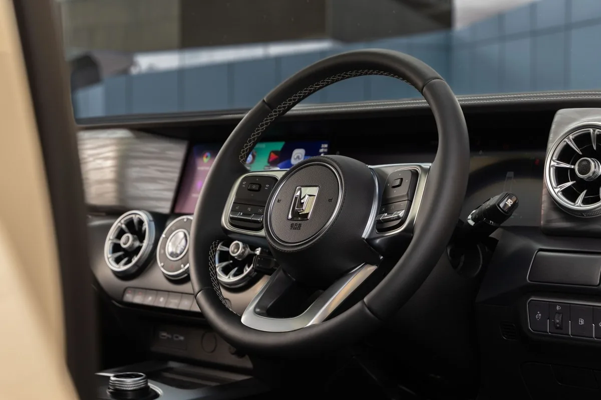 GWM Tank 300 Ultra Hi4-T steering wheel and air vents