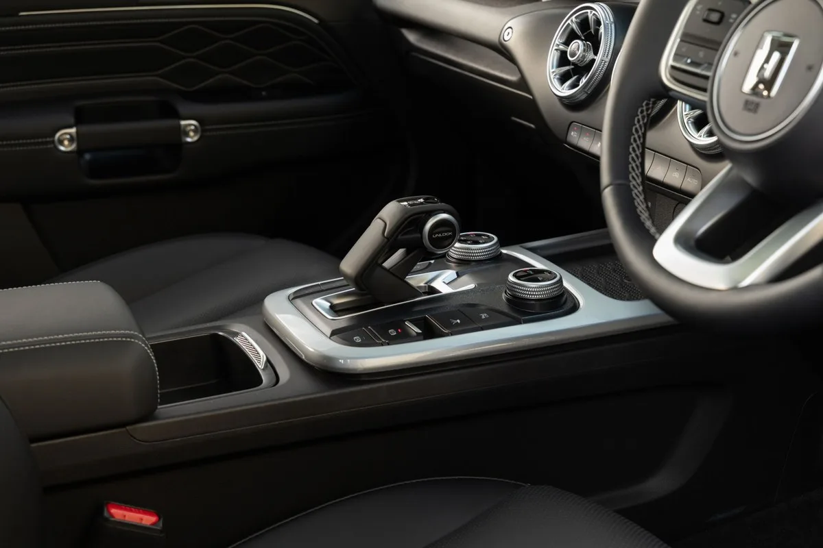 GWM Tank 300 Ultra Hi4-T centre console with gear selector and drive mode dials