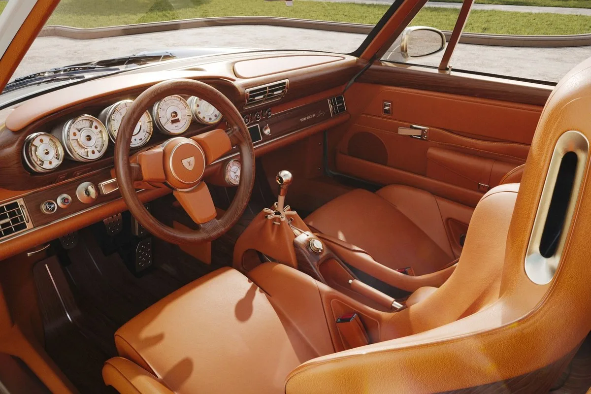 Leather and wood interior of the Classic Turbo cabriolet with gold gauges